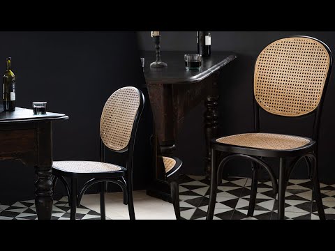 Chaise de salle à manger en bois noir et canne tressée Chez Pitou