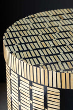 Table d'appoint effet marqueterie de bambou