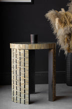 Table d'appoint effet marqueterie de bambou