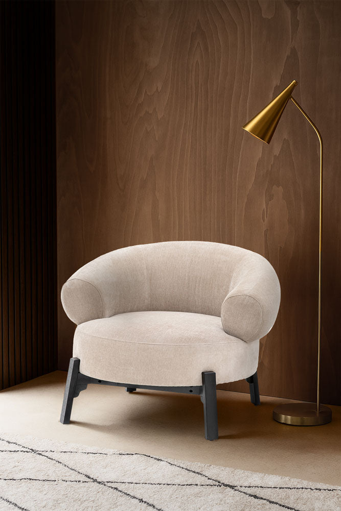 Magnifique fauteuil d'appoint incurvé de couleur crème