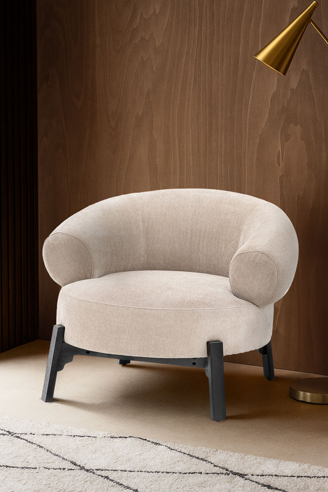 Magnifique fauteuil d'appoint incurvé de couleur crème