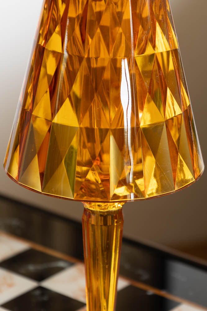 Lampe de table rechargeable orange à intensité variable