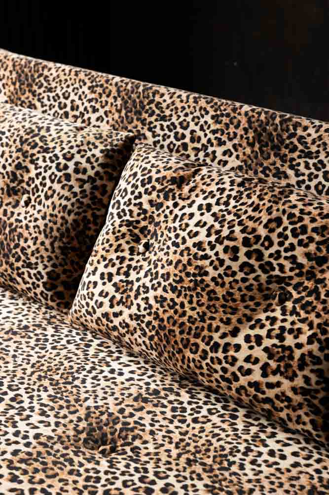 Grand canapé-lit 2 places Mabel en velours Leopard Love