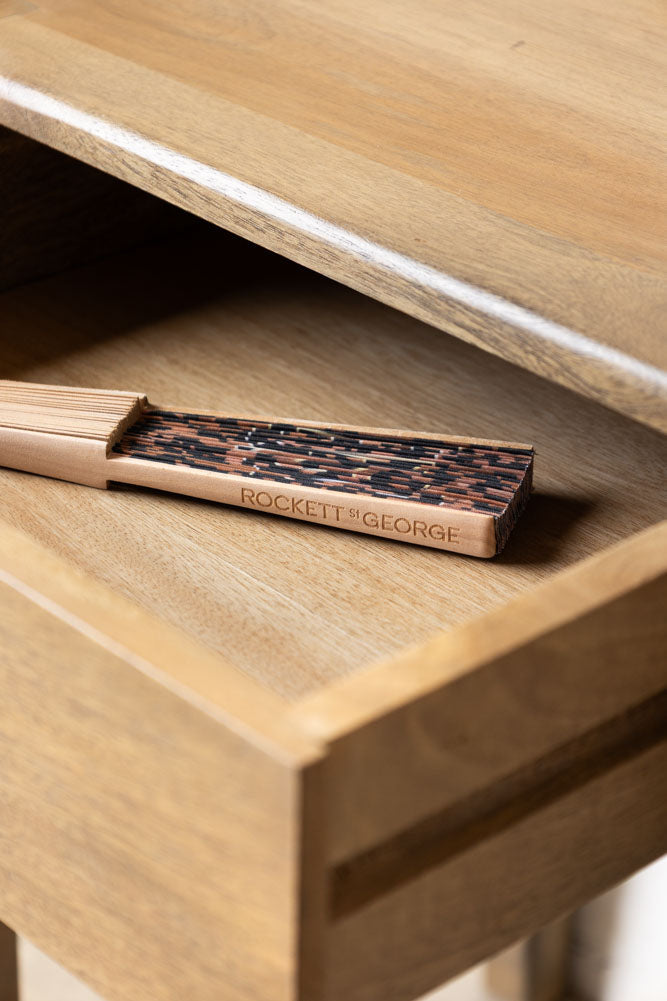 Table de chevet en bois naturel