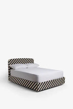 Le lit Jagger en velours Studio Stripe sable et noir - Disponible en 2 tailles