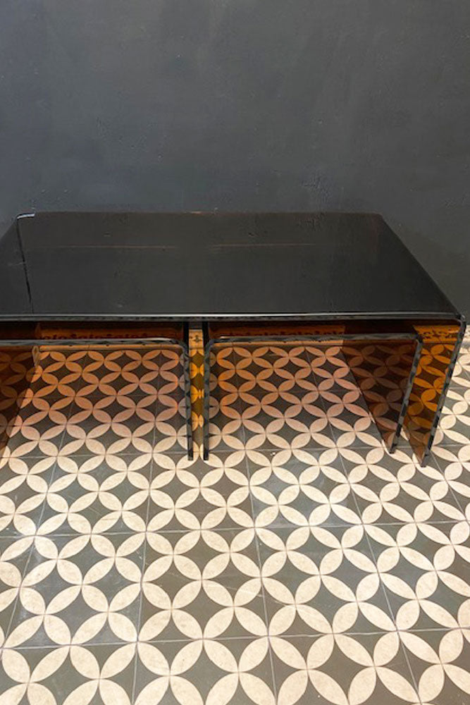 Ensemble de 3 tables basses gigognes en verre ambré - ABANDONNÉ